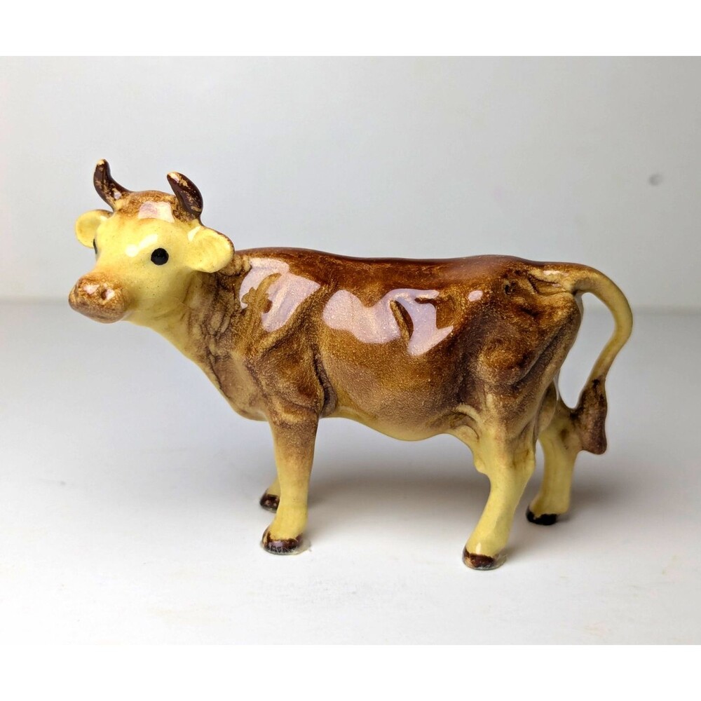Hagen Renaker Medium Jersey Cow